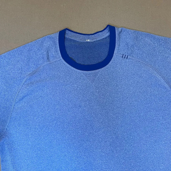 Lululemon Mens Short Sleeve Tee Size Large - Picture 3 of 9